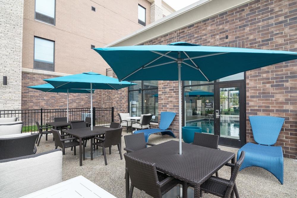 Hampton Inn & Suites - Allen Park Екстериор снимка