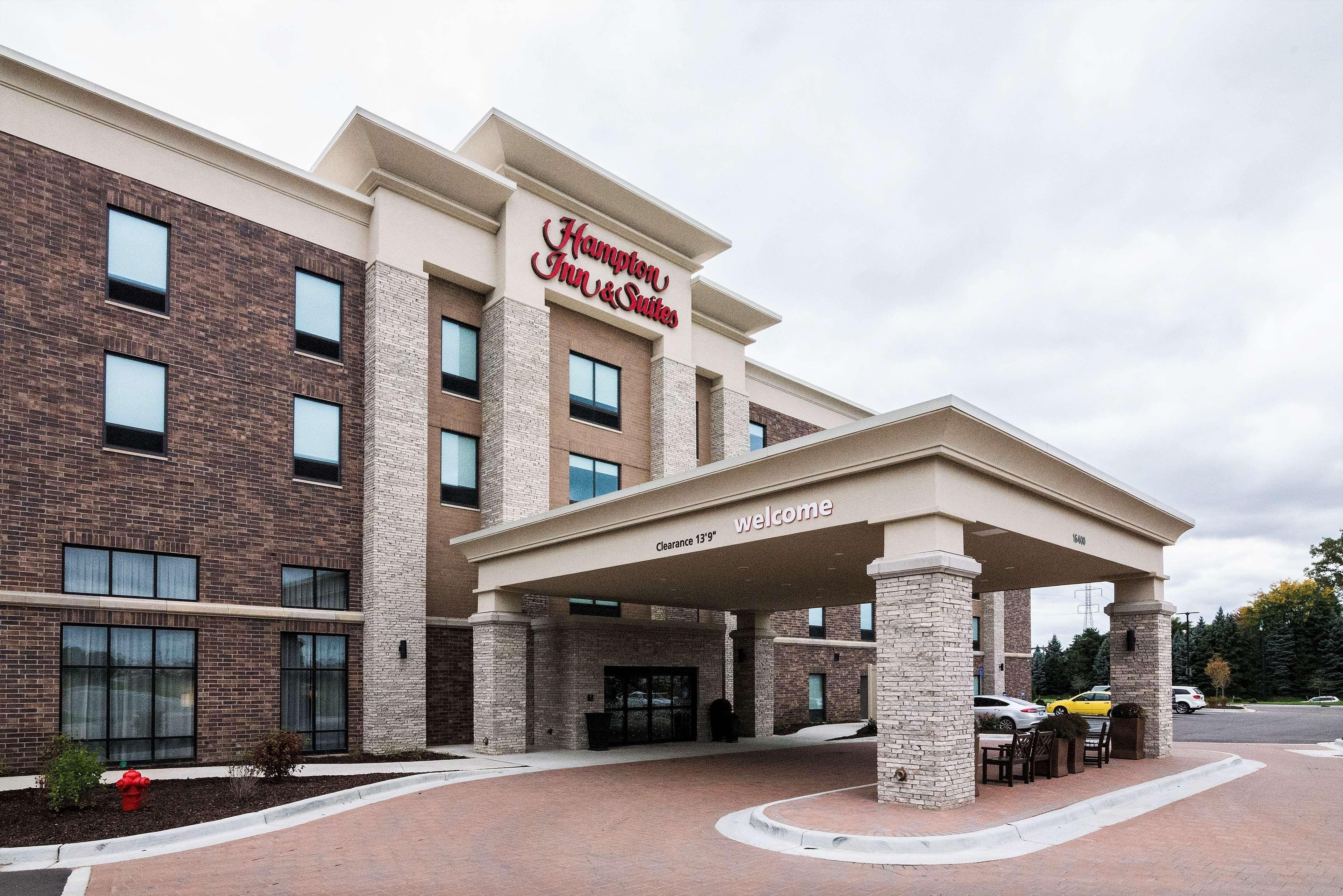 Hampton Inn & Suites - Allen Park Екстериор снимка