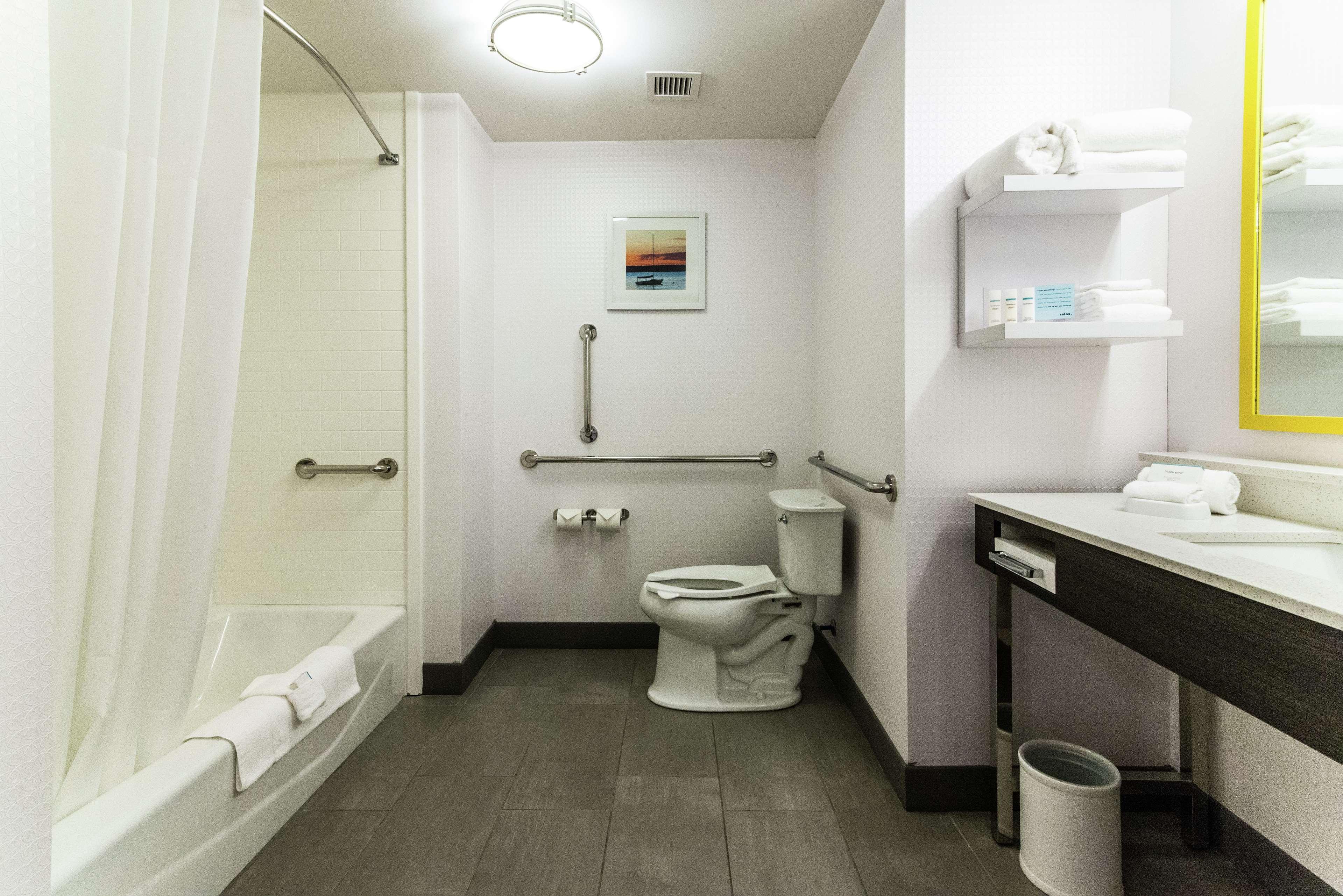 Hampton Inn & Suites - Allen Park Екстериор снимка