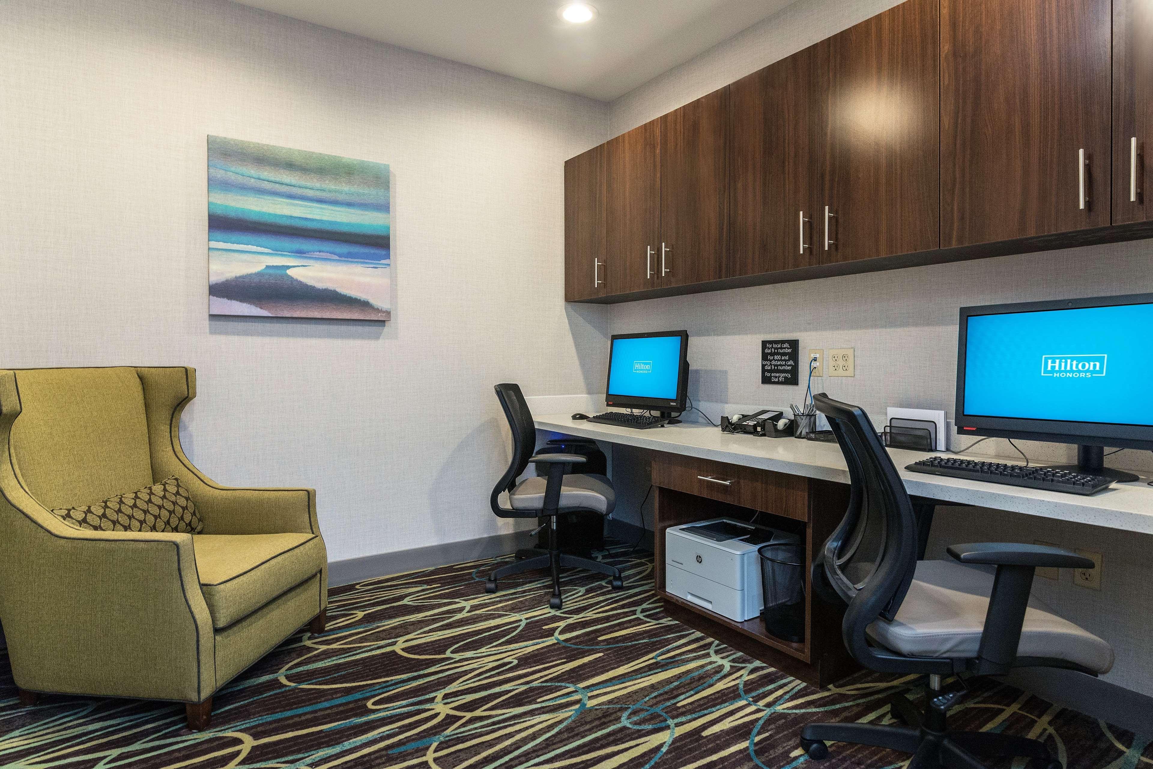 Hampton Inn & Suites - Allen Park Екстериор снимка