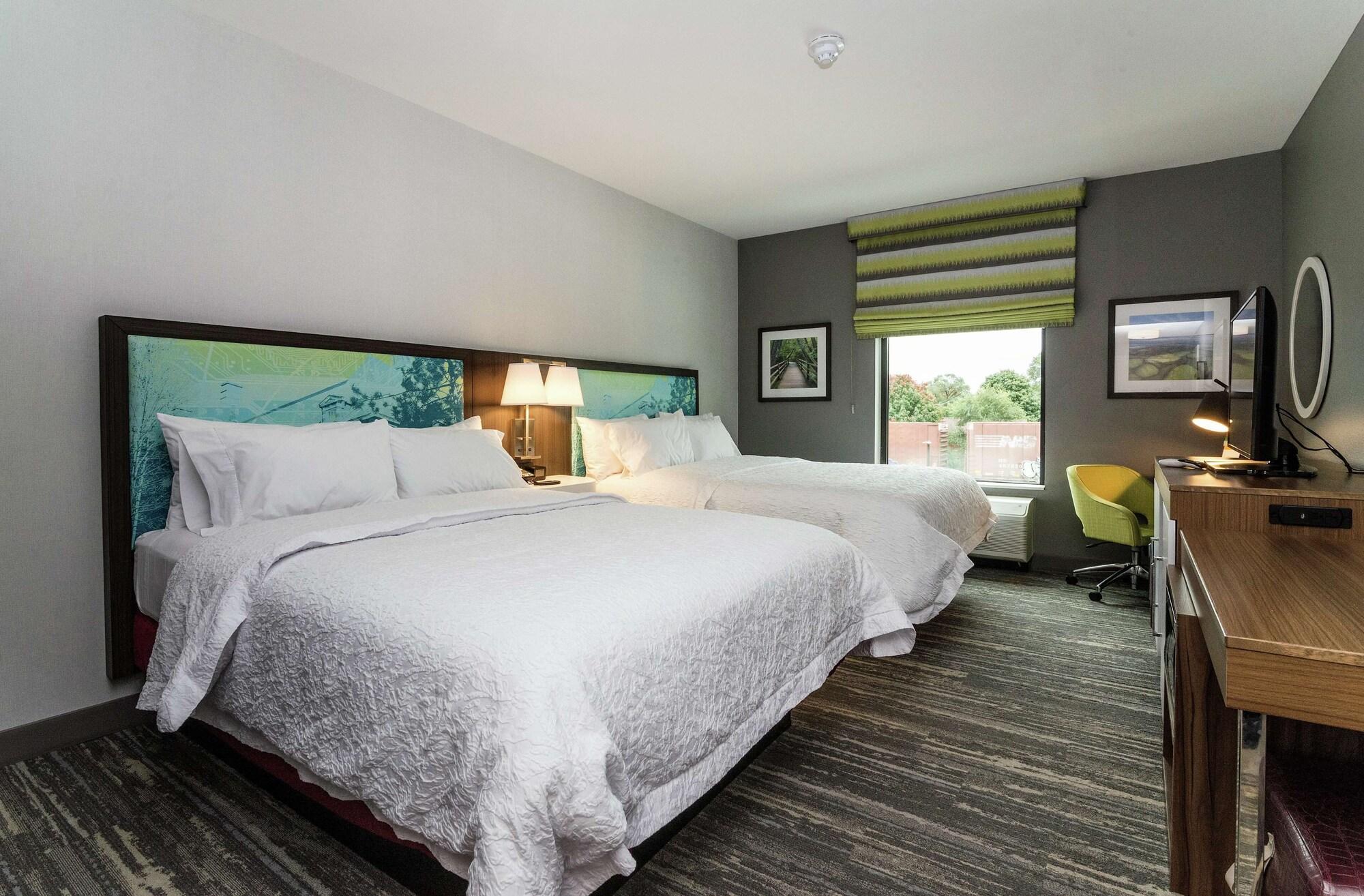 Hampton Inn & Suites - Allen Park Екстериор снимка