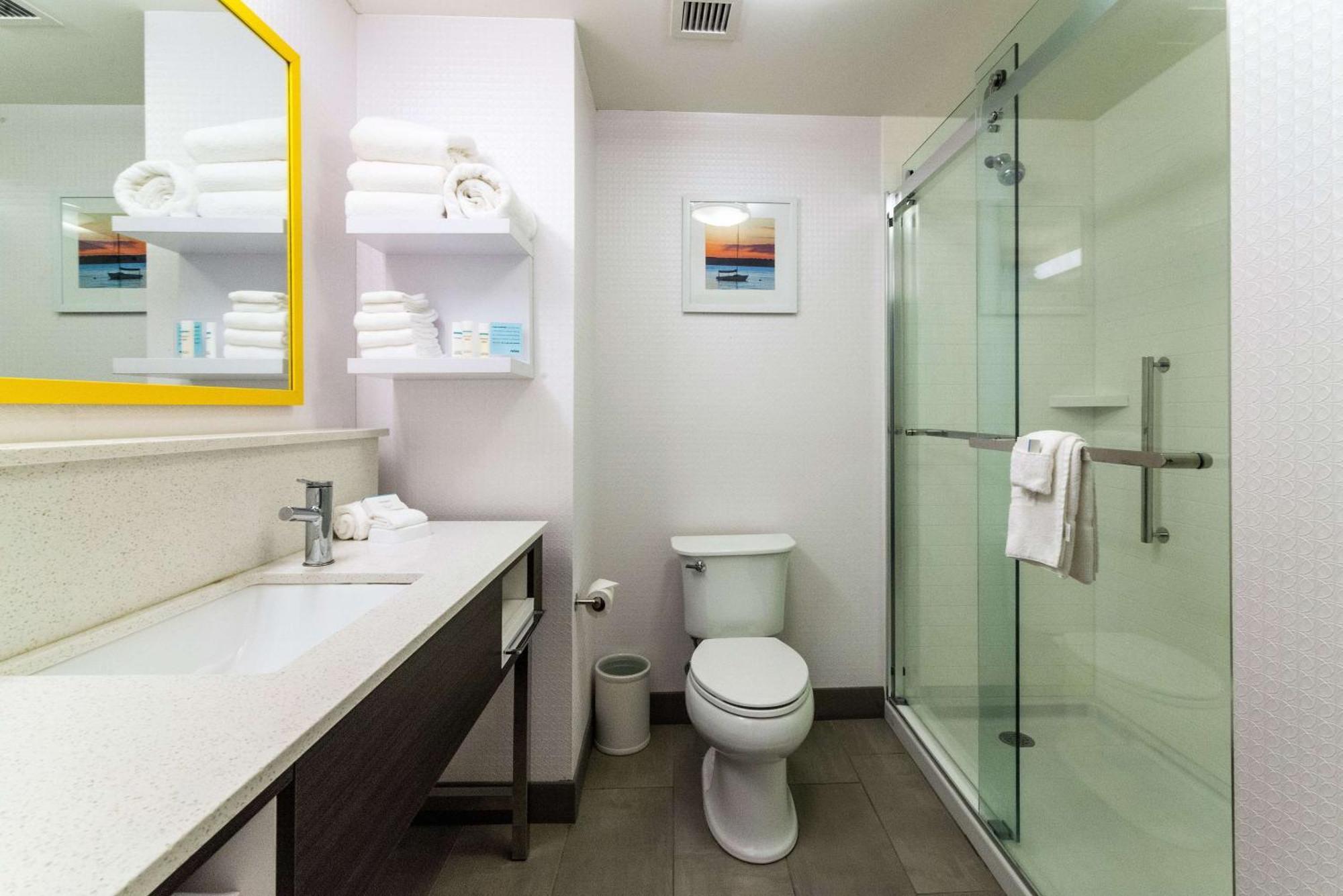 Hampton Inn & Suites - Allen Park Екстериор снимка