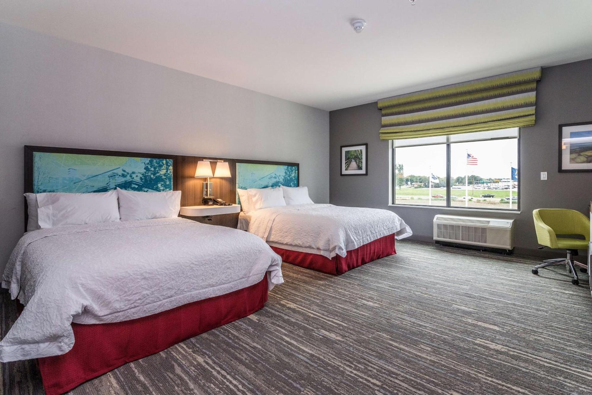 Hampton Inn & Suites - Allen Park Екстериор снимка