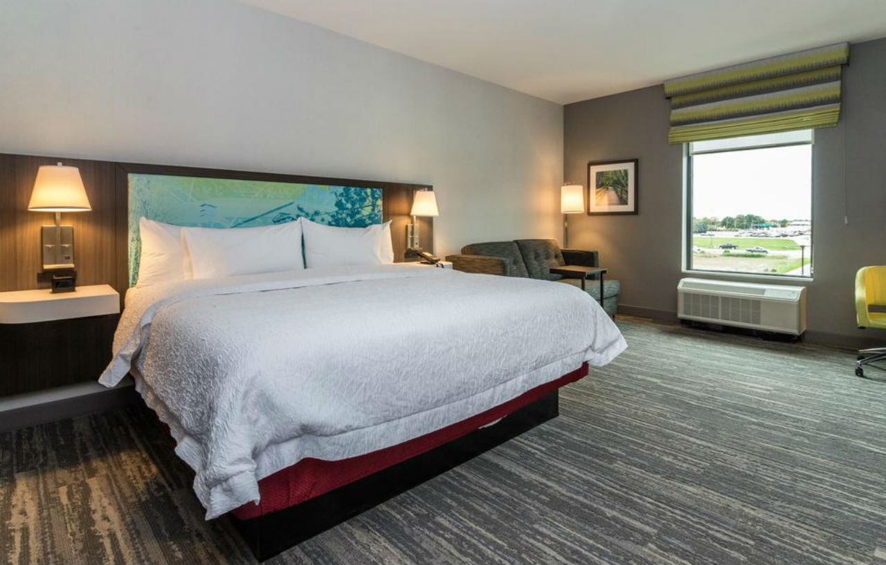 Hampton Inn & Suites - Allen Park Екстериор снимка